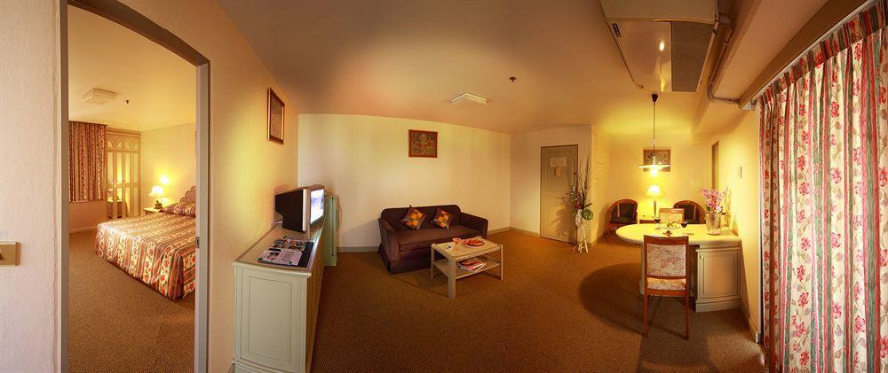 Baiyoke Suite Hotel Bangkok Habitación foto